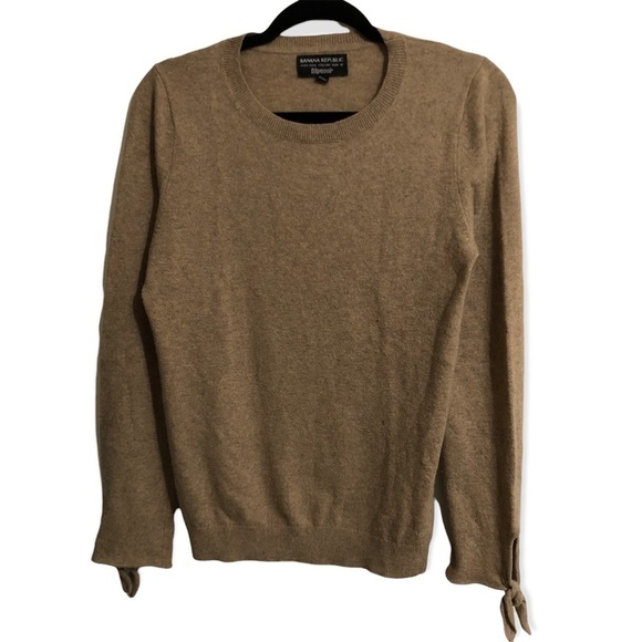 Banana Republic Filpucci Superloft bow tie  cuff crew sweater - Picture 1 of 6